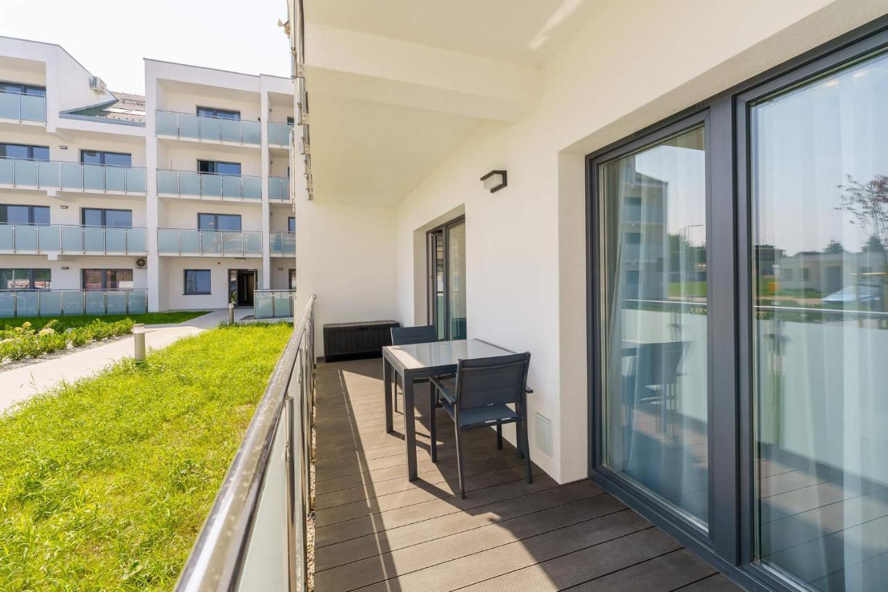 Sunset Resort, Nadmorska 106 *
